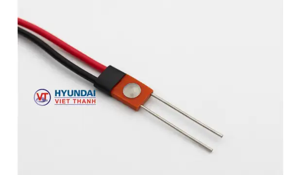 Cảm biến trong bộ xử lý trung tâm UPS là gì